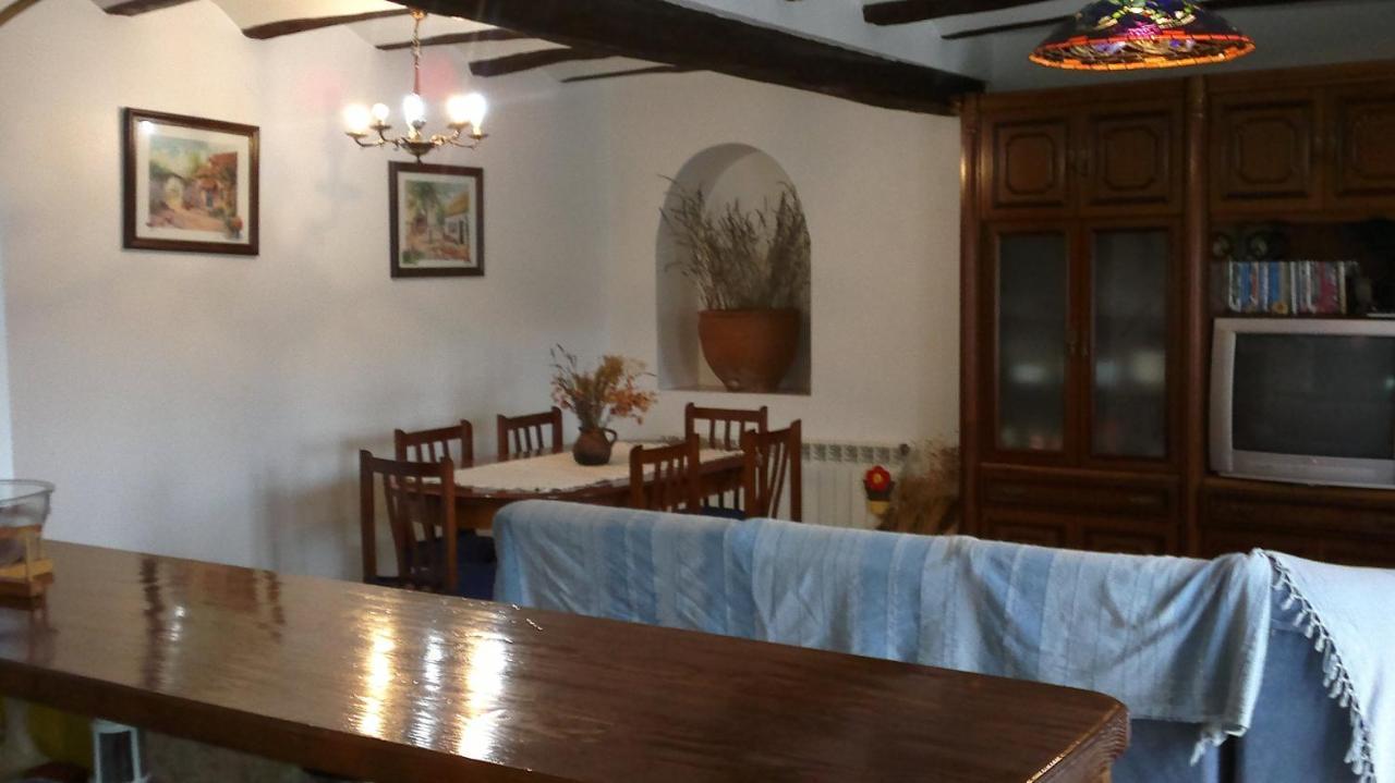 Casa Josefina Guest House เคเดอัลบาร์ราซิน ภายนอก รูปภาพ